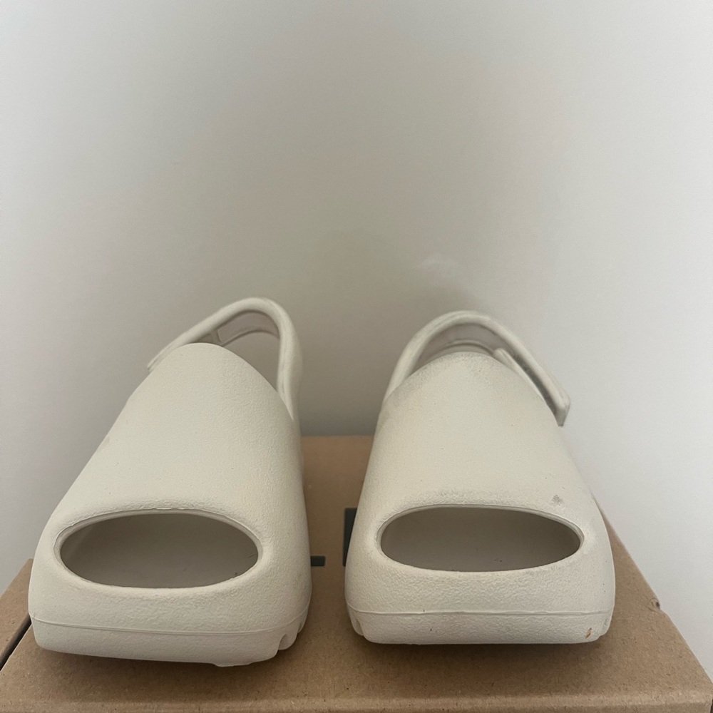 Adidas Yeezy Slide Infant in Bone